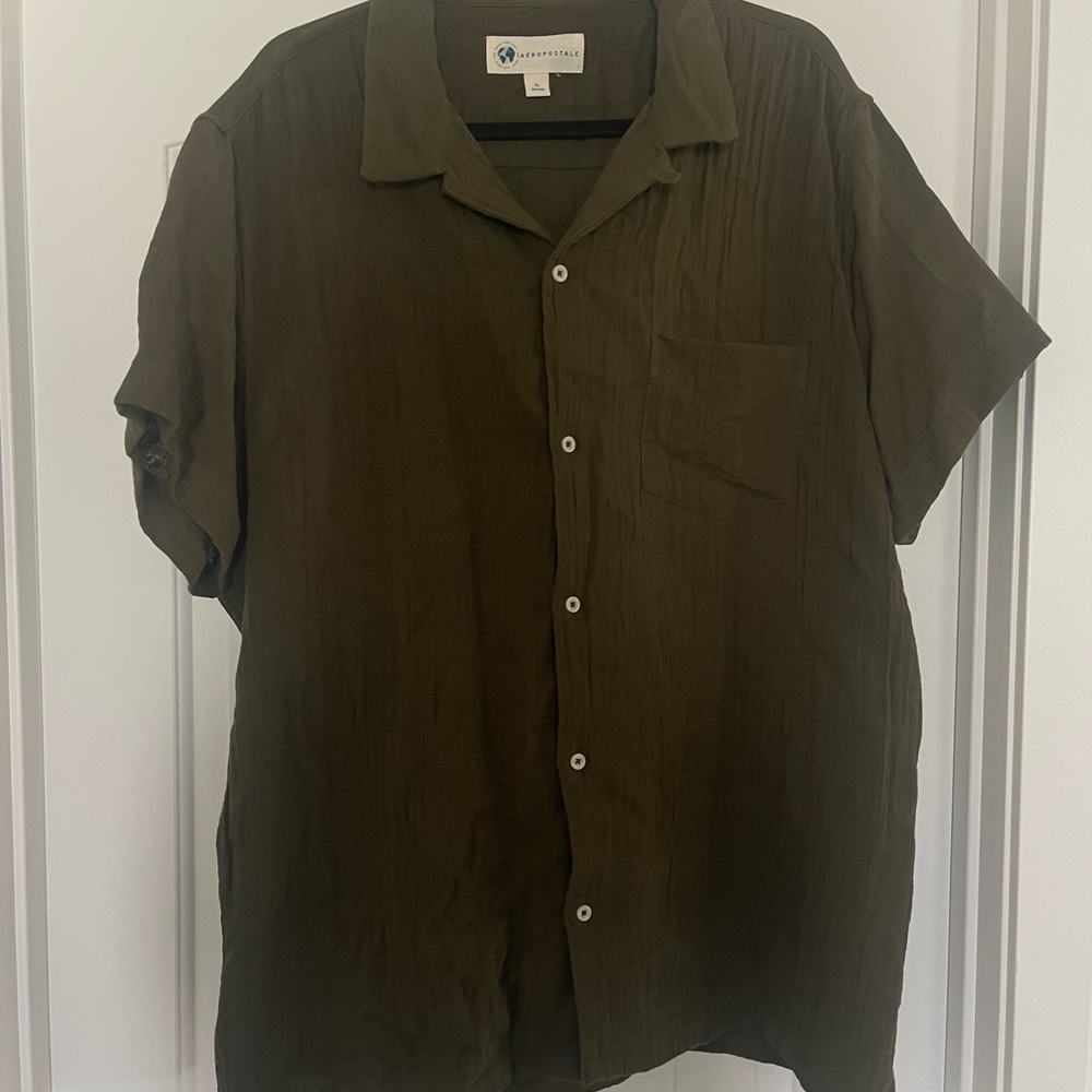 Men's Green Button-Up Shirt